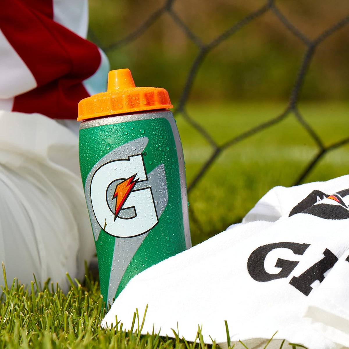 Gatorade 32oz Gator-skin Bottle, Green, One Size